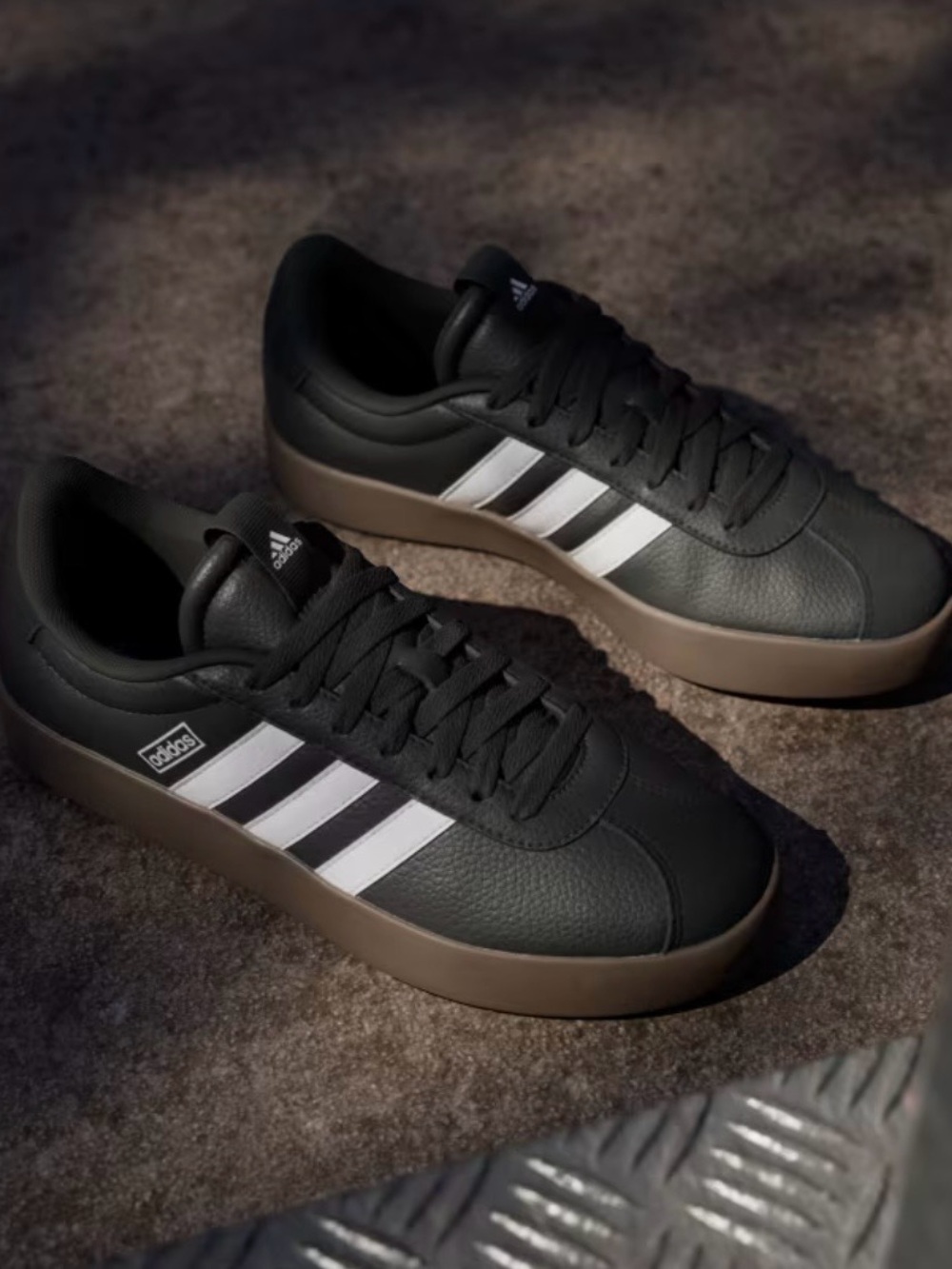 adidas VL Court 3.0 Low Shoes - Black / Brown Gum (Women's) - Brand New 9.5 - Picture 2 of 10